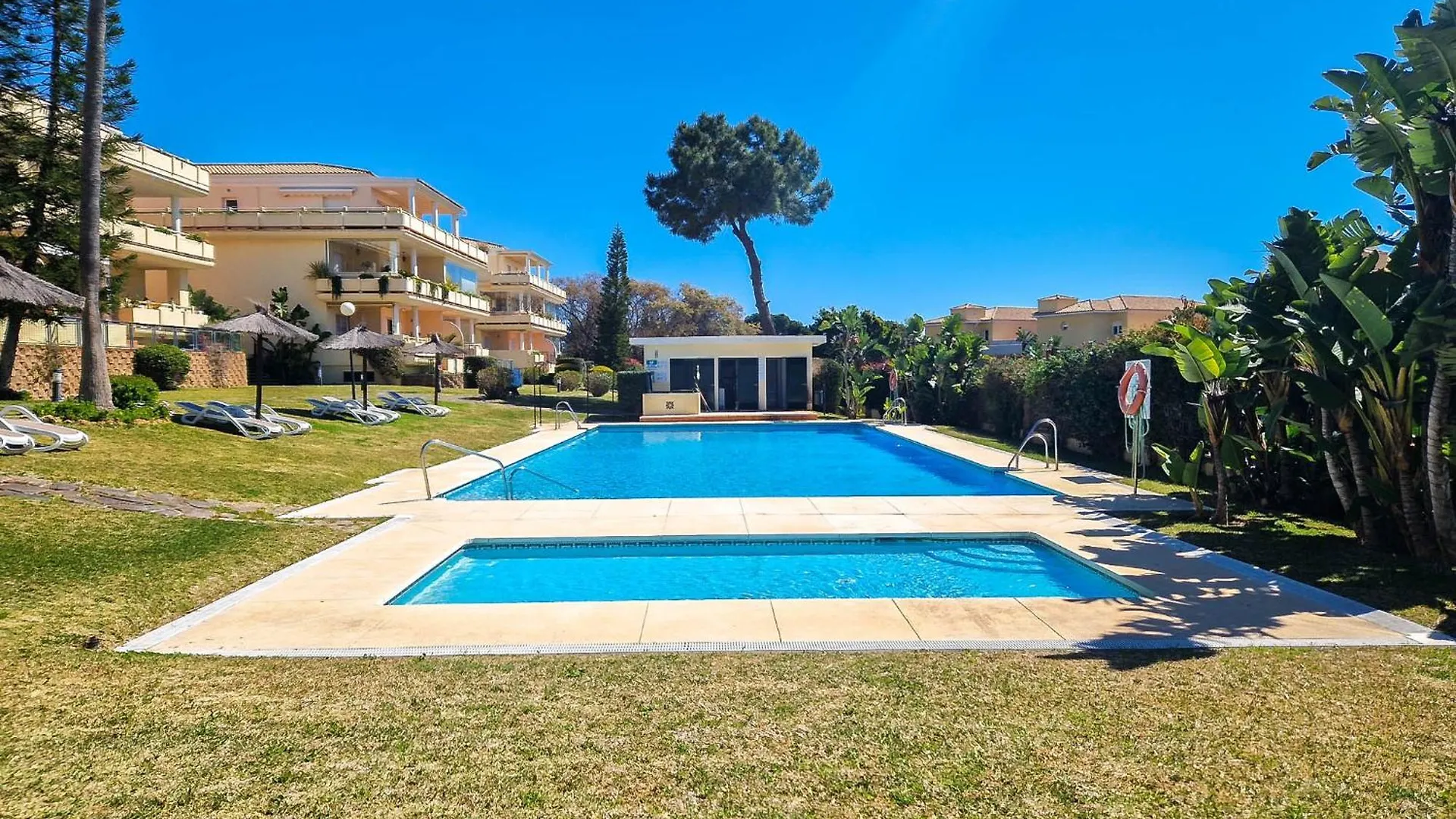 2 Bed Garden Apartment Las Mimosas Cabopino Marbella España